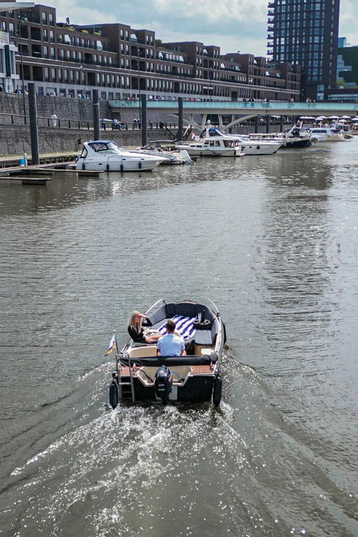 Venlo: Luxury Boat Rental