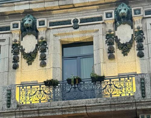 Vintage Hotel - Hotel Overview and Location