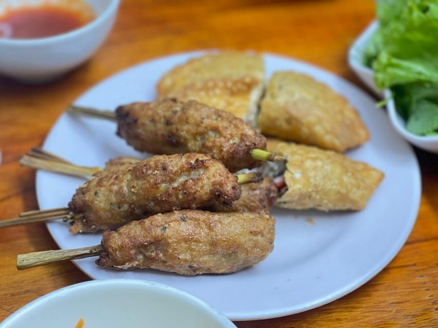 Walking Local Cuisine Tour of Ty