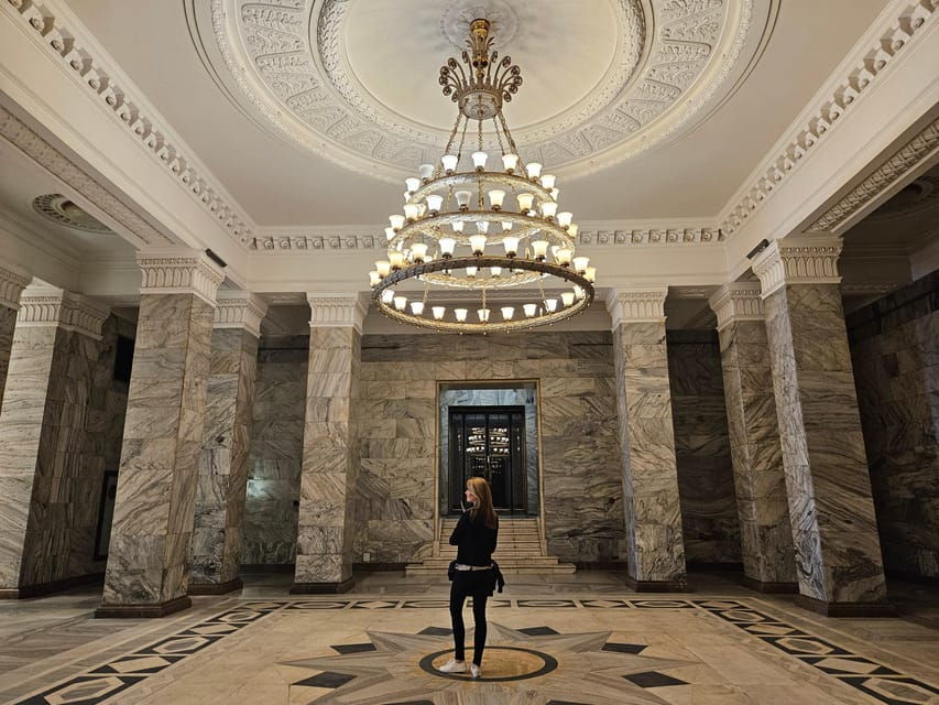 Warsaw: Palace of Culture and Science Guided Tour