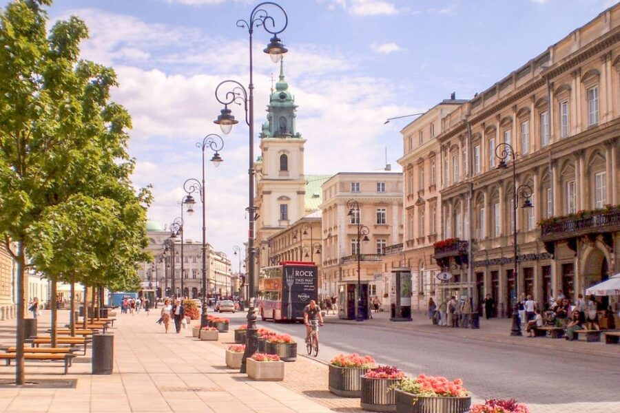 Warsaw: Warsaw Historical Group Tour With Pickup & Drop-Off