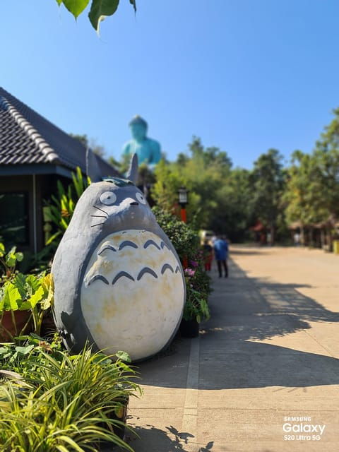 Wat Doi Phra Chan & Wat Hariphunchai & Rare Forest Market.