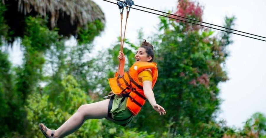 Zipline in Dark Cave- Paradise Cave Tour: Dong Hoi/Phong Nha