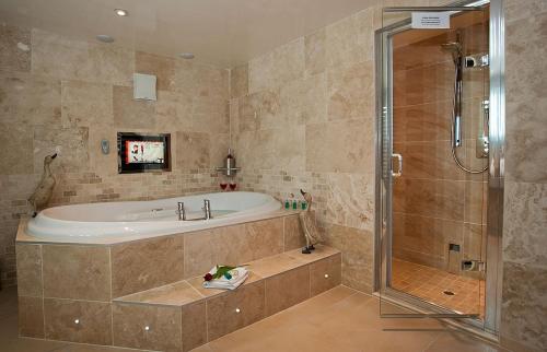 Aphrodites Group - Luxurious Accommodation Options