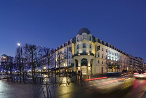 Elysée Val D'Europe - Amenities and Services