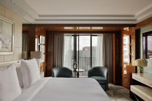 Four Seasons Hotel London at Park Lane - Guest Ratings and Reviews