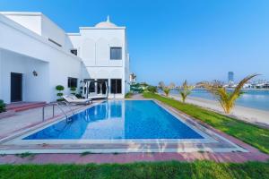 Frond K, Beachfront Signature Villas, Palm Jumeirah - Mint Stay - Accommodation Features