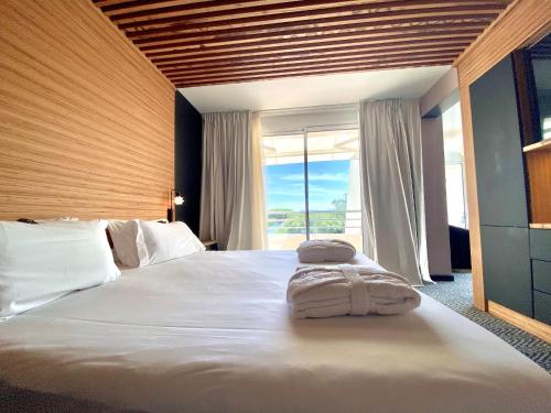 GOLF HOTEL - Accommodations and Amenities