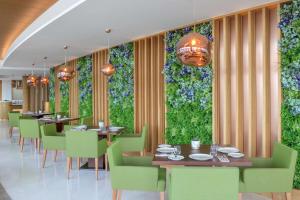 Hilton Dubai Creek Hotel & Residences - Facilities and Amenities