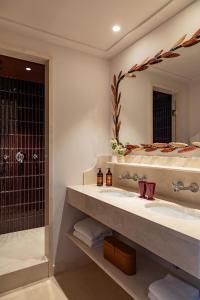 Hotel De Silhouette - Guest Reviews and Ratings