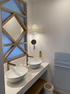 Hotel Du Pont Blanc - Location and Accessibility