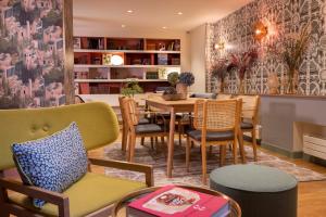 Hotel Jardin De Cluny - Accommodation Options