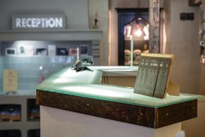 Hotel La Suite - Location and Accessibility