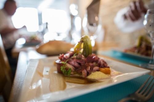 Hotel Lac Bleu 1650 - Guest Reviews