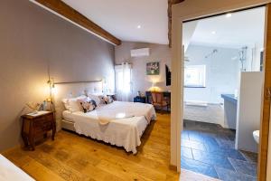 Hotel Le Mas Trilles - Facilities and Amenities