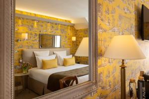 Hotel Le Relais Des Halles - Room Options and Amenities