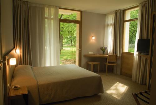 Hotel Les Esclargies - Amenities and Facilities