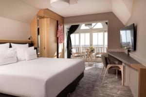 Hotel Les Vikings - Accommodations and Amenities