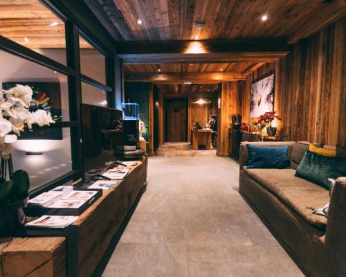Hotel MONT-BLANC VAL DISERE - Accommodation Options