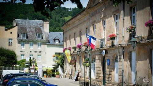 Hotel The Golden Lion - Accommodation Features