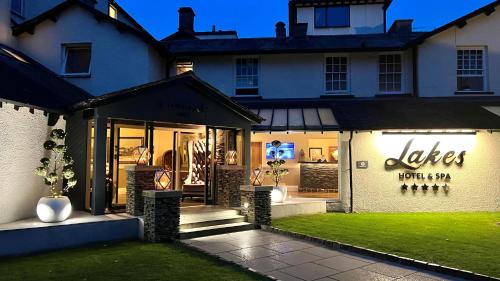 Lakes Hotel & Spa - Location Highlights