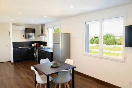 Le Forez Apartment for 4 People or Studio for 2 People - Accommodation Options