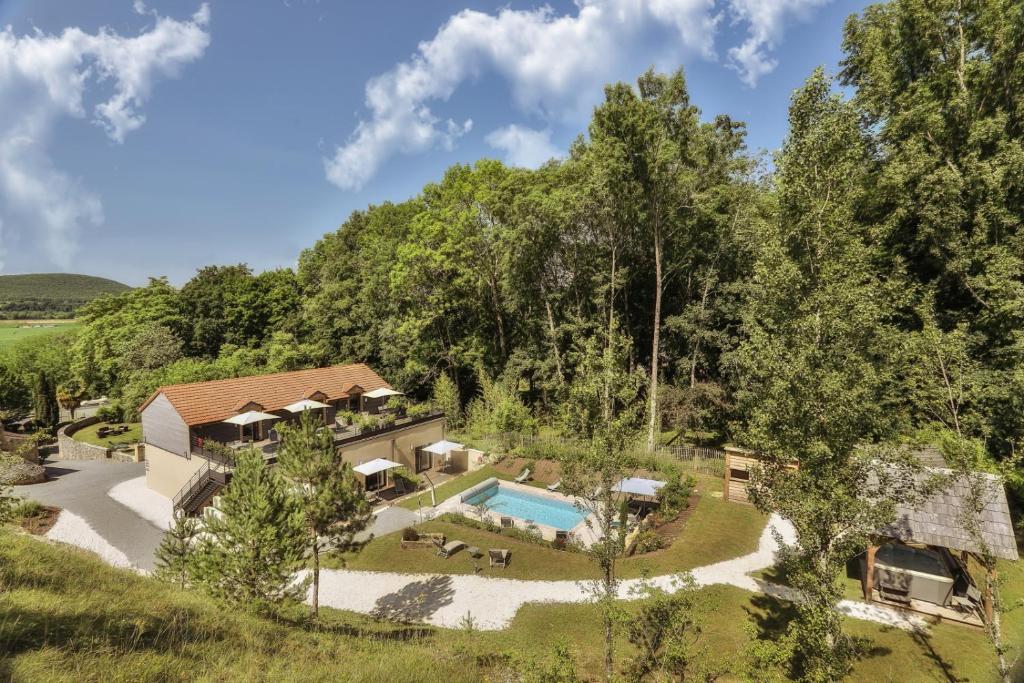 Logis Hotel Restaurant L'atelier D'épicure - Rooms and Amenities