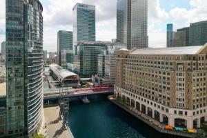London Marriott Hotel Canary Wharf - Accommodations and Amenities