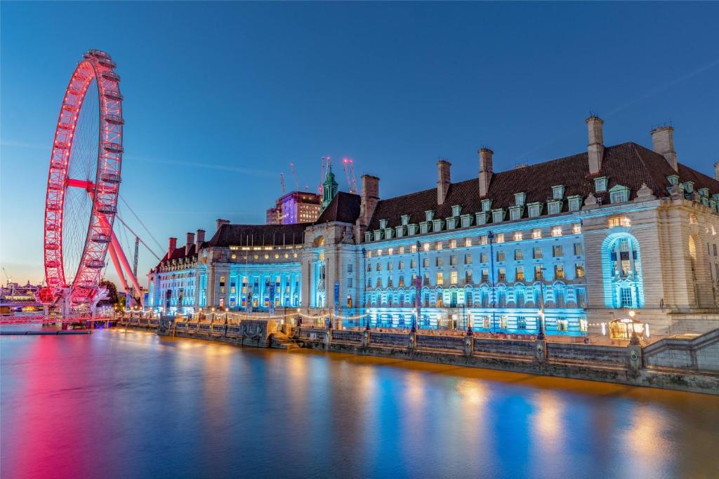 London Marriott Hotel County Hall - Accommodations and Amenities
