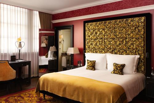 Loscar London - Guest Experience