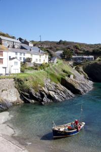 Lugger Hotel 'A Bespoke Hotel' - Guest Ratings and Reviews