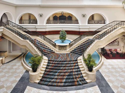 Mövenpick Hotel & Apartments Bur Dubai - Accommodation Features