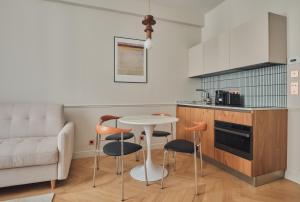 Nestay Sentier - Location and Accessibility