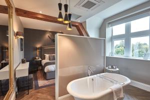 Oddfellows On The Park - Amenities and Facilities