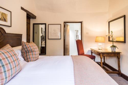 Old Swan - Unique Accommodation Options