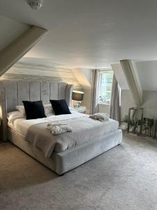 OYO The Townhouse - Guest Ratings and Reviews