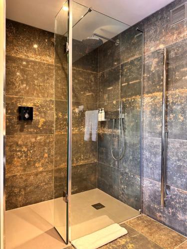 Quite Simply French - Guest Experience Highlights