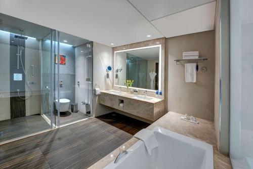 Radisson Blu Hotel, Ajman - Amenities and Facilities