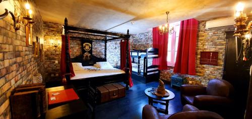 Renaissance Hotel - Guest Experiences