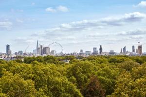 Sheraton Grand London Park Lane - Accommodations and Amenities