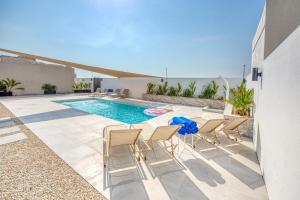 Stella Stays Cozy Beachfront Villa Private Pool 4BDR - Prime Location Highlights
