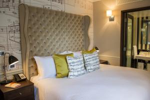 The Ampersand Hotel - Small Luxury Hotels of the World - Guest Ratings and Feedback