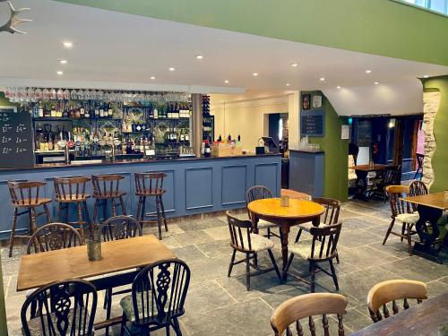 The Lion at West Pennard - Ratings and Reviews