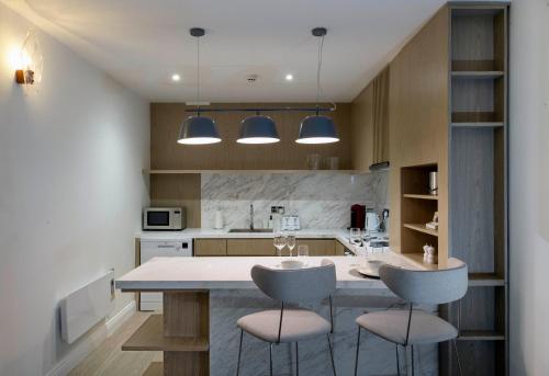Trueman Court Luxury Serviced Apartments - Accommodation Features