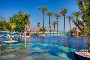 Anantara World Islands Dubai Resort - Key Amenities and Services