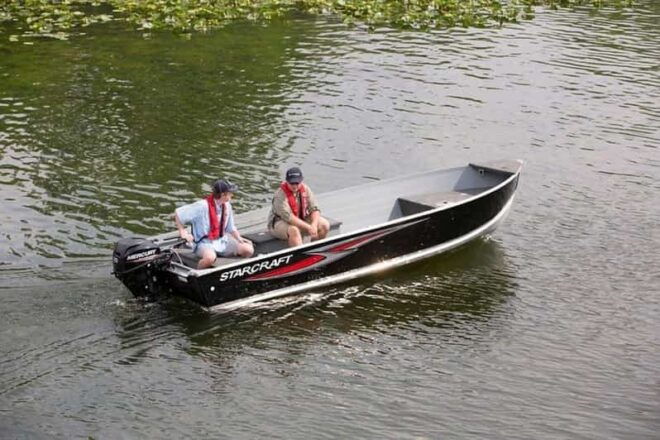 Belle River: StarCraft 14′ DLX Fishing Boat Rental - Included Services