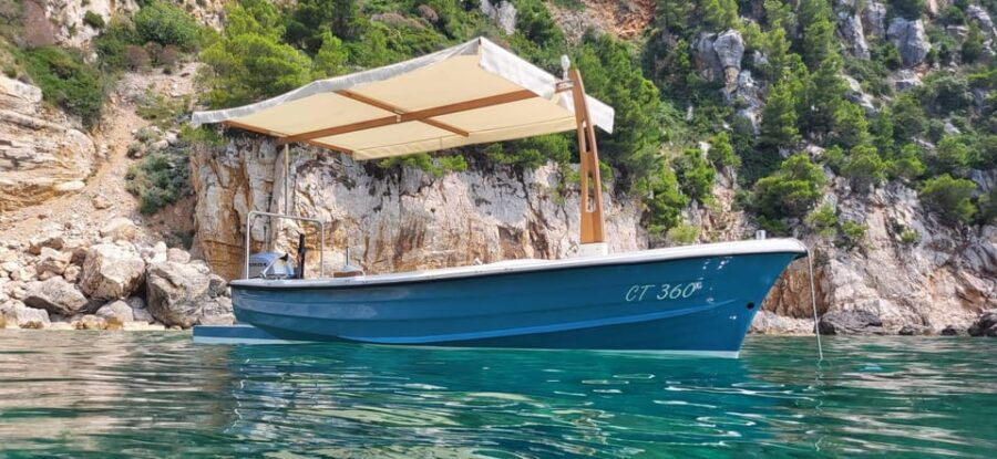Charming Traditional Boat Tour
