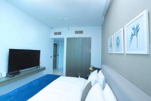 Damac Maison Prive Deluxe Studio With Burj-Khalifa View - Amenities Offered