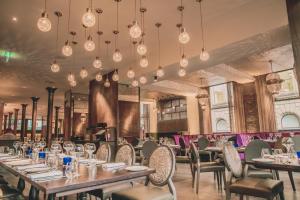 Forty-Seven - Guest Experience and Ratings