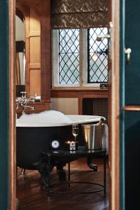Great Fosters - Near Windsor - Guest Reviews and Experiences